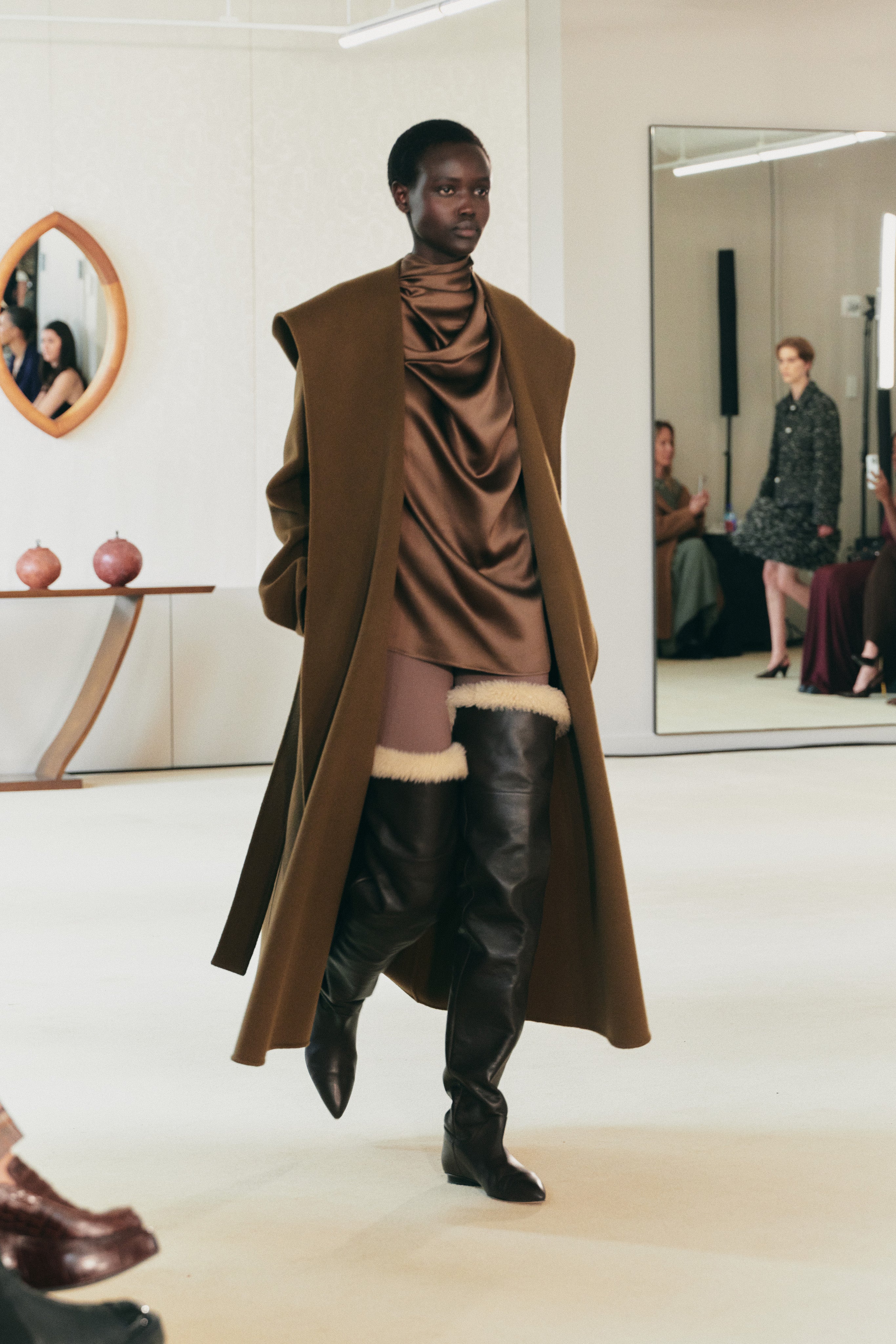 Drakes_2025AW_ストール Fall Winter 2025 – Altuzarra